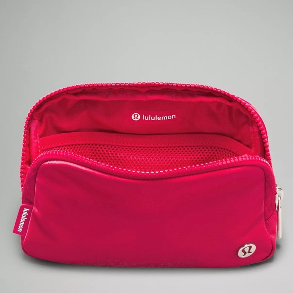 Lululemon Everywhere Belt Bag Cherry Mist Crossbody Bag Waist Bag NWT - Picture 10 of 12